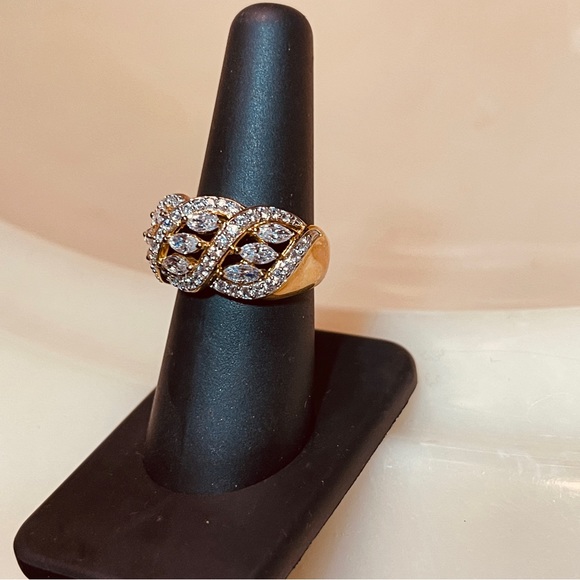 🎁Gorgeous GP 925 Sterling Silver Hatch & Line Ring w/Marquis & Round Cut Zircon - Picture 2 of 16